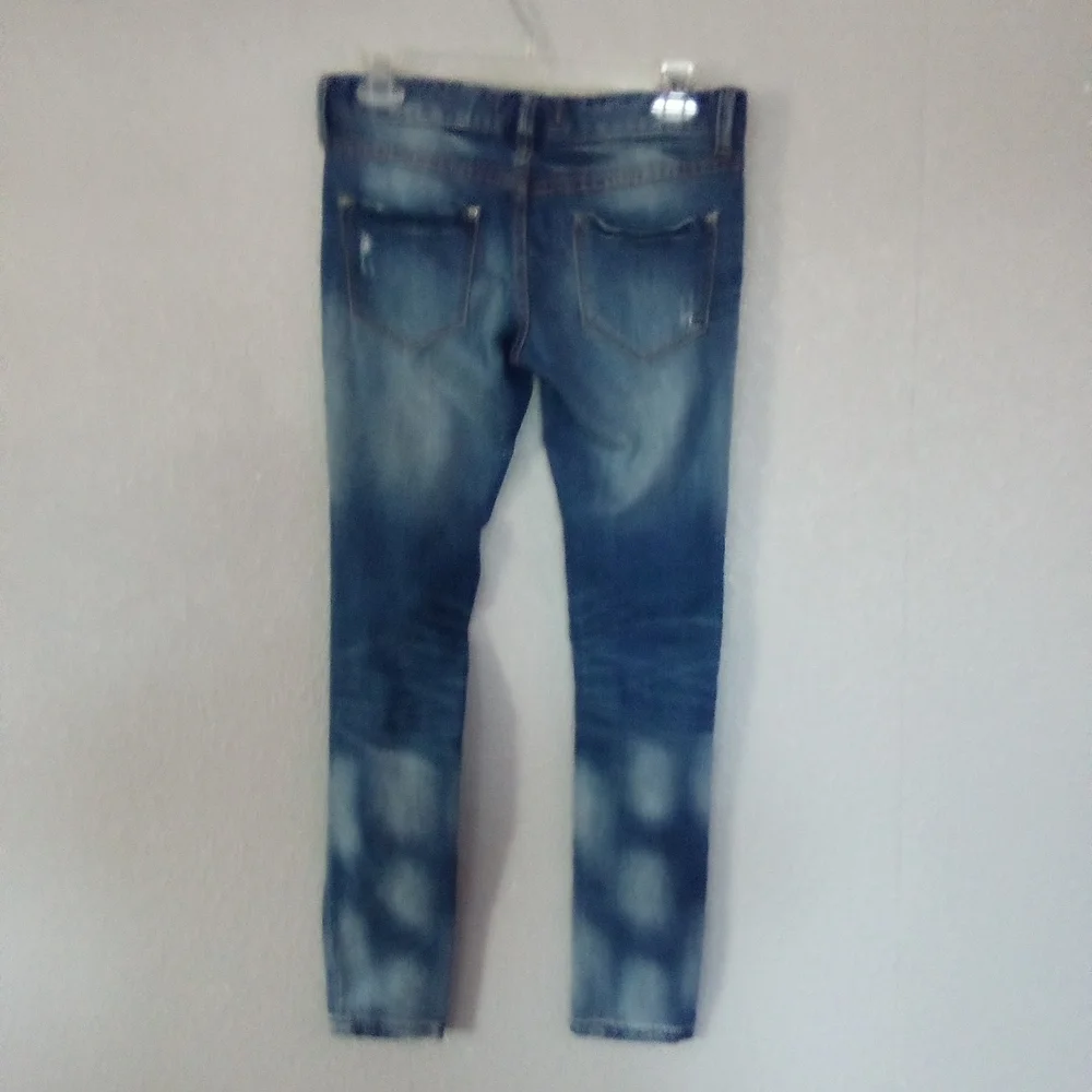 Stylish Blue Distressed Jeans